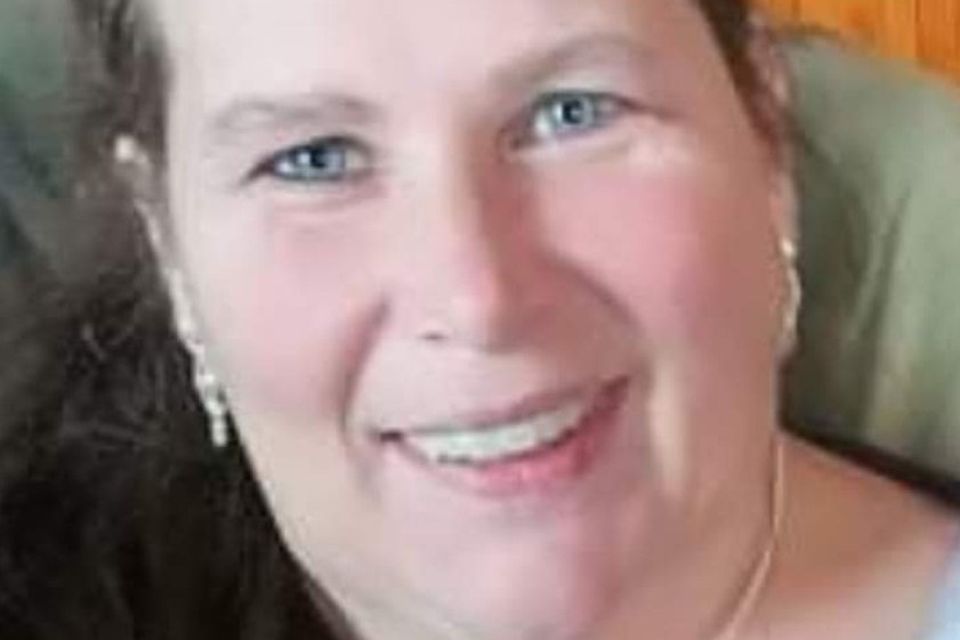 Esther Flynn’s family calls for an inquest after her hospital death from overdose, highlighting the importance of answers in medical negligence cases.
