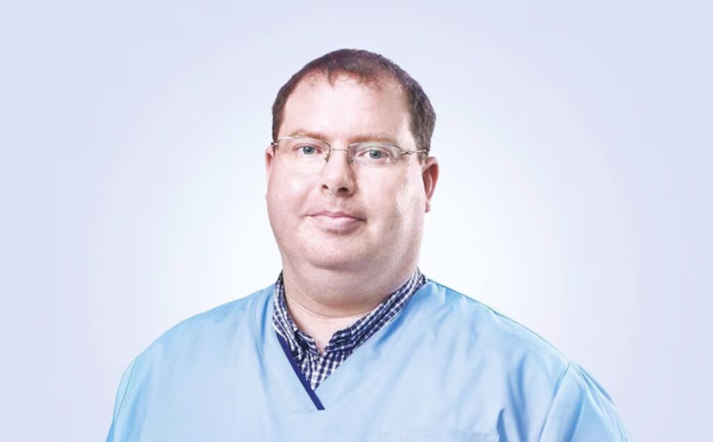 Learn how a doctor suspended in Norway for lacking basic skills kept his Irish licence, and what it means for patient safety and medical negligence.